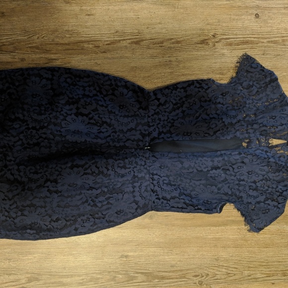 Keepsake Run The World Dress - Picture 4 of 5